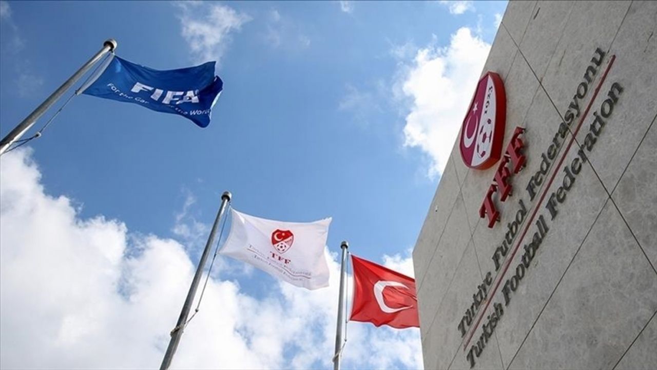 PFDK'den Bursaspor ve Denizlispor'a para cezası