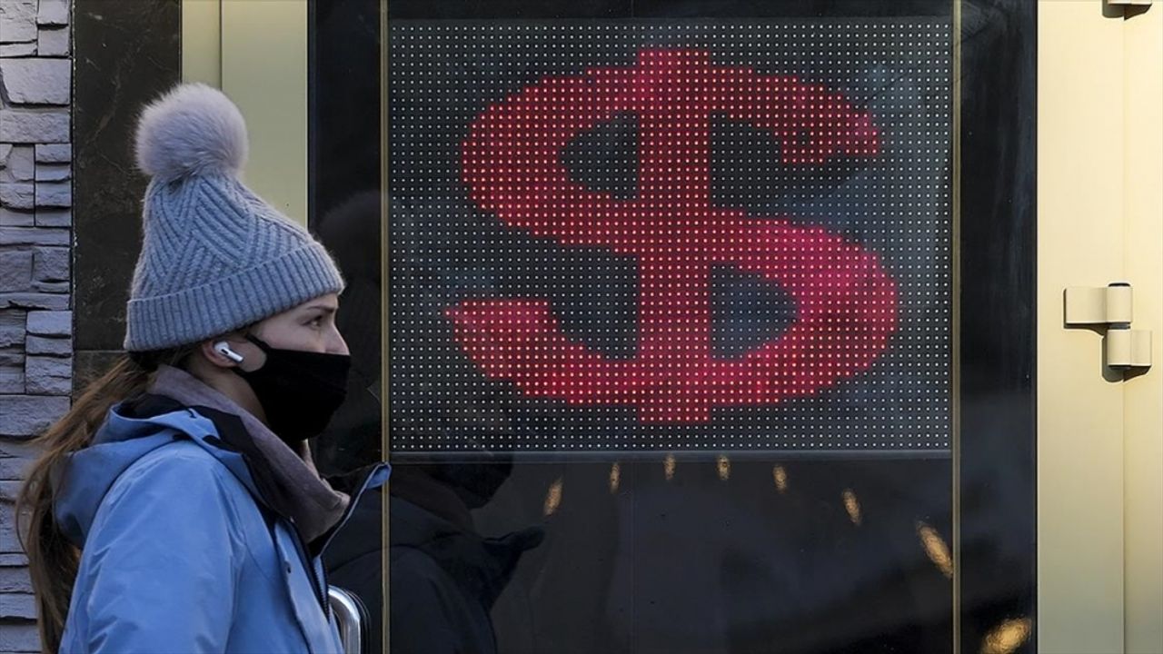 Rusya, yabancı bankaların dolar cinsinden tahvil ödemesini reddettiğini açıkladı