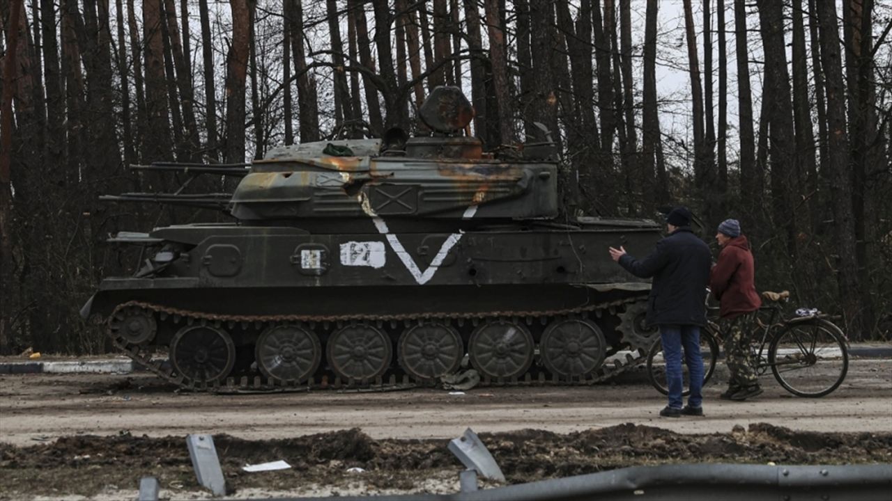 Ukrayna: Rus ordusu 19 bin 300 asker, 152 uçak, 137 helikopter ve 722 tankını kaybetti
