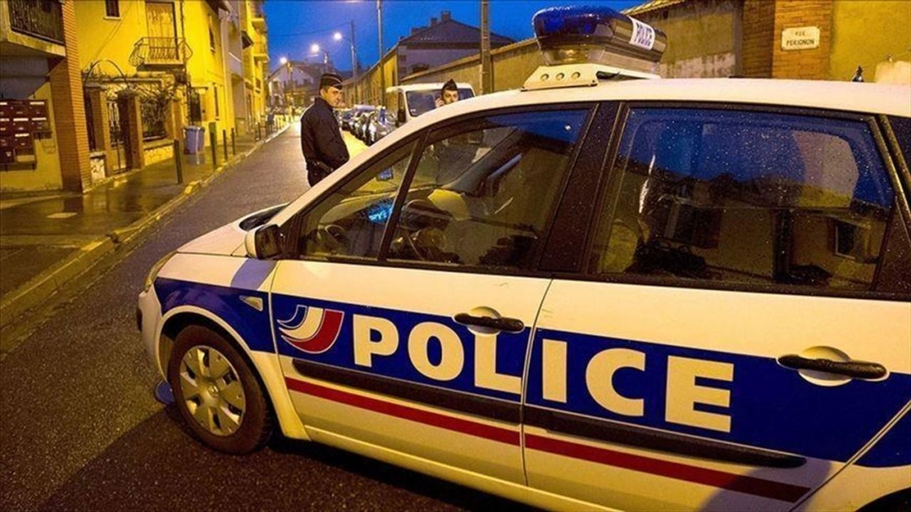 Fransa'da namaz esnasında camiye saldırı