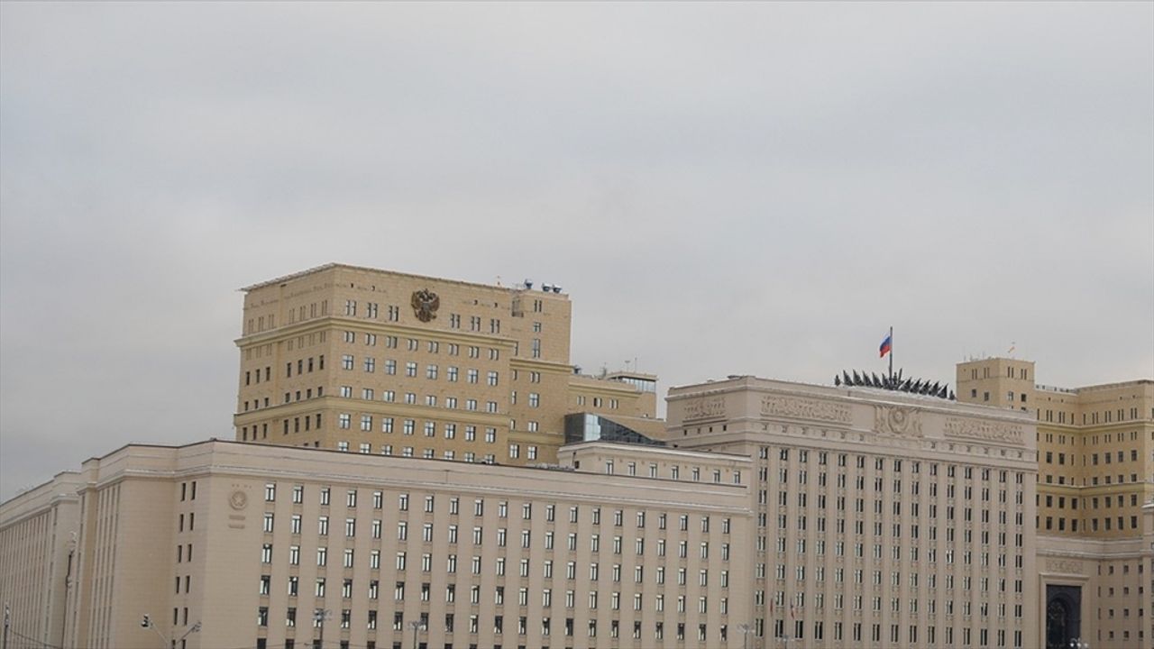 Rusya Savunma Bakanlığı: Luhansk şehrinin idari sınırlarına ulaştık