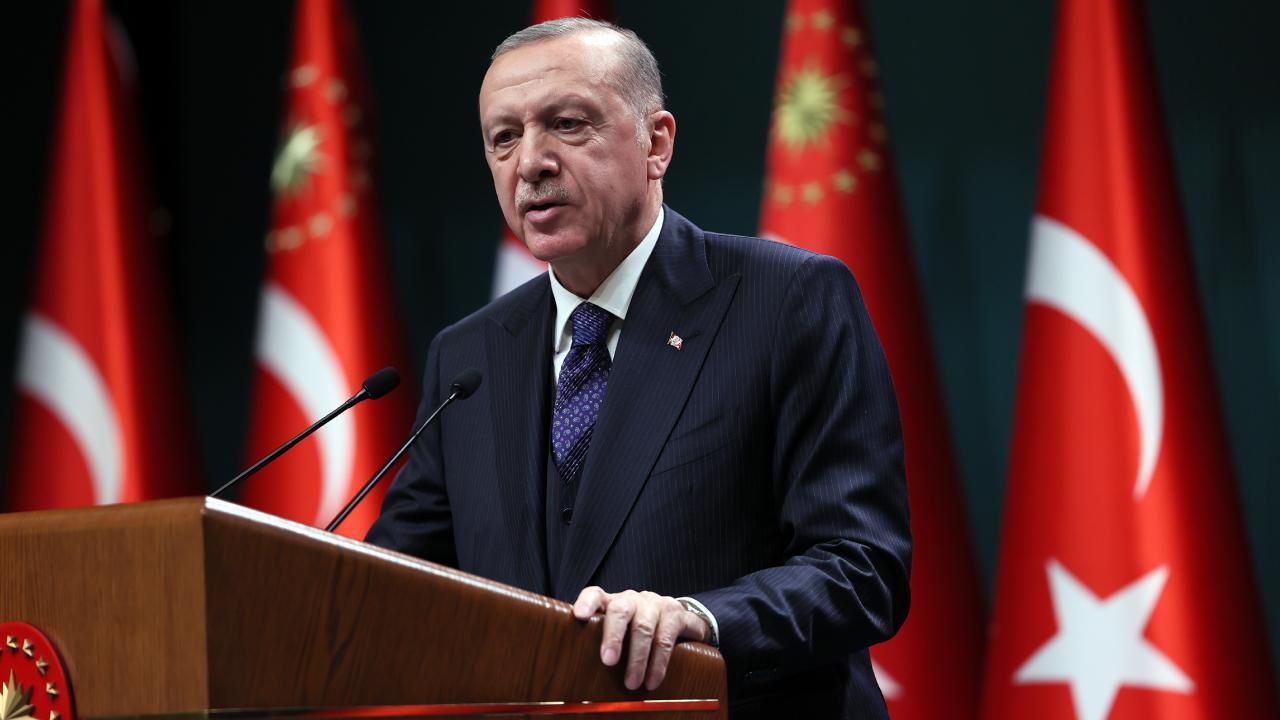Cumhurbaşkanı Erdoğan Türkmenistan'dan ayrıldı
