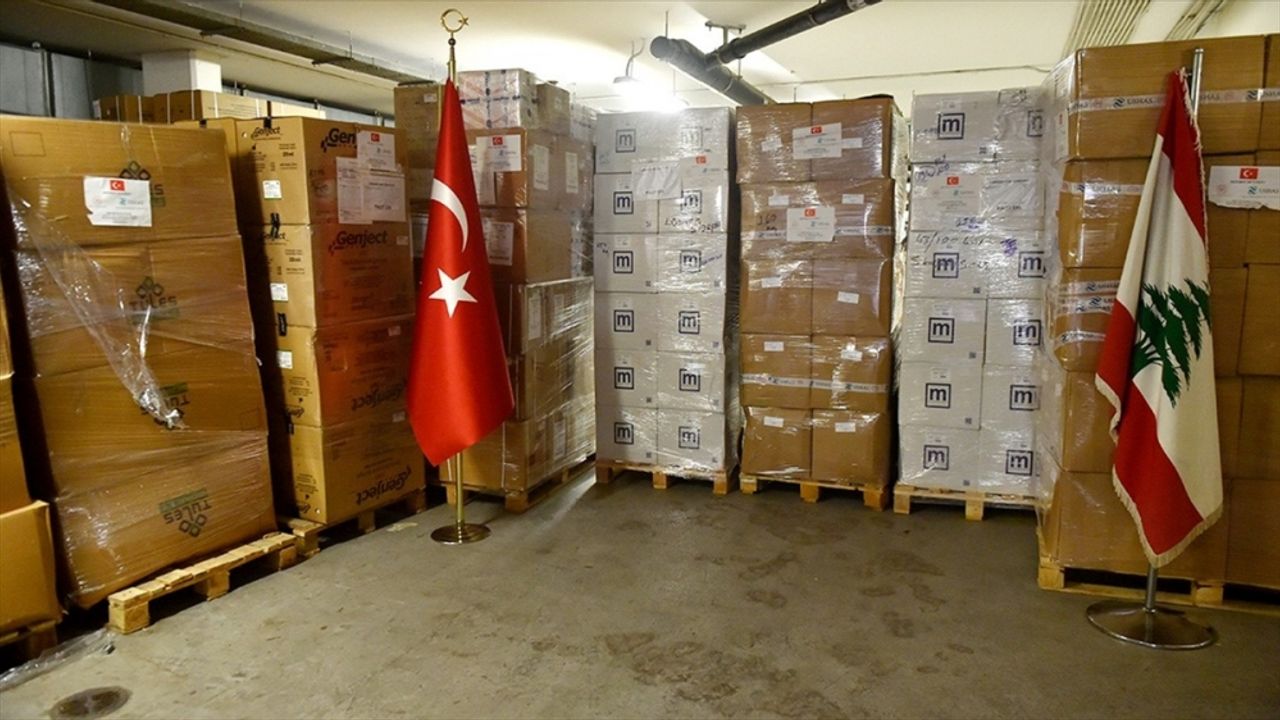 Lübnan'dan Türkiye'nin 90 tonluk tıbbi yardımına teşekkür