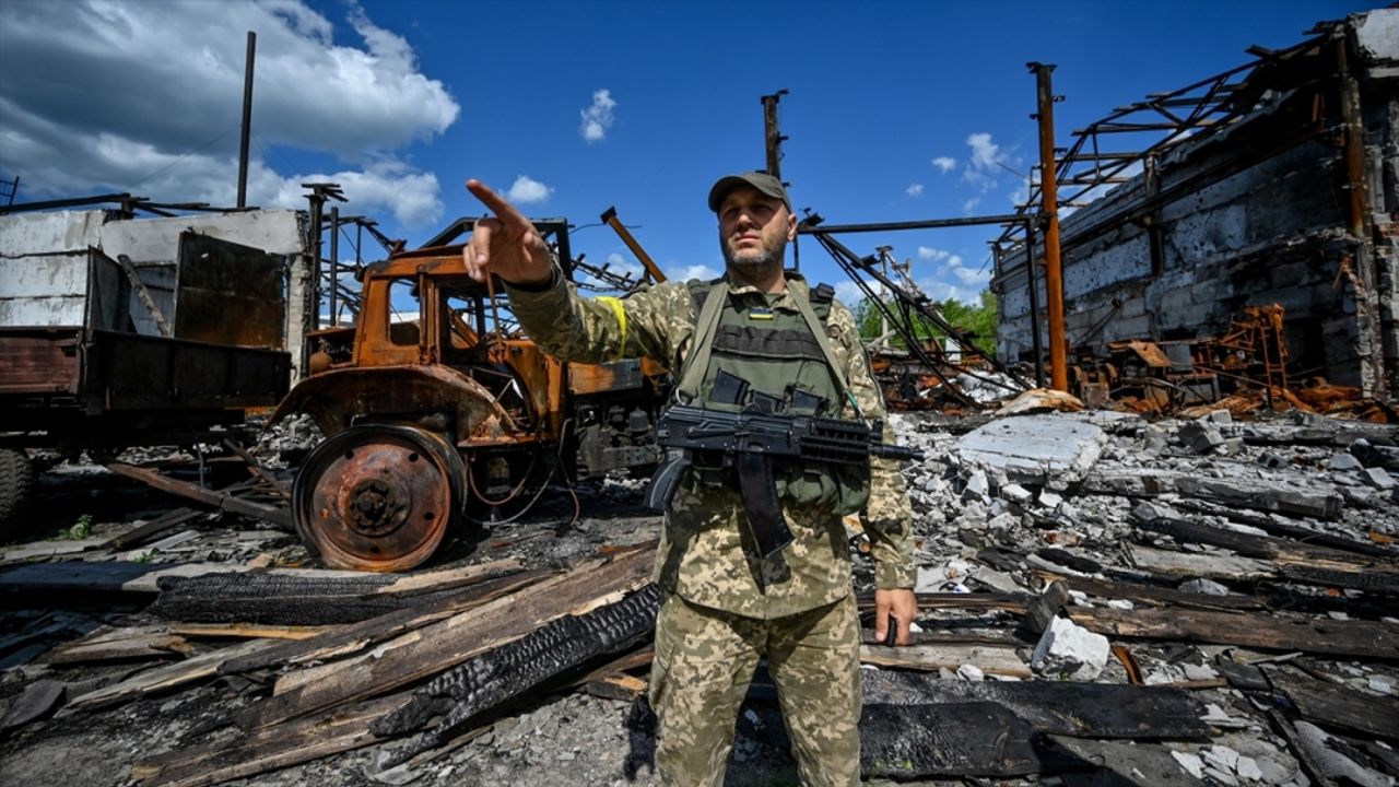 Rusya, helikopterlerin onarıldığı fabrikayı vurdu