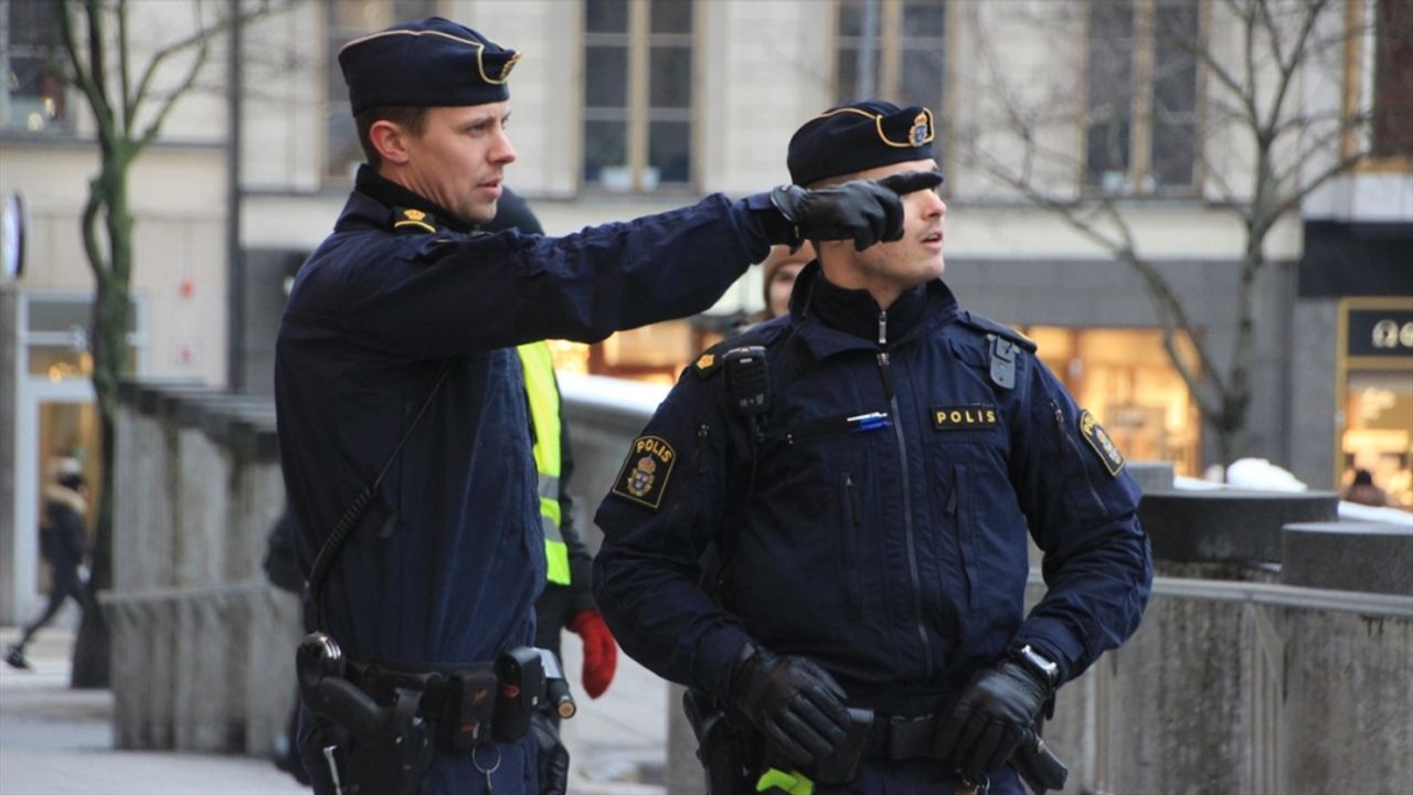 Terör örgütlerine karşı iş birliği taahhüdünde bulunan İsveç'ten "dolandırıcı" iadesi