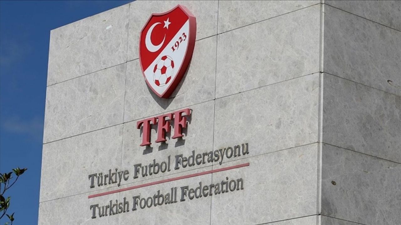 PFDK, Göztepe'ye 4, Altay'a 6 maç seyircisiz oynama cezası verdi