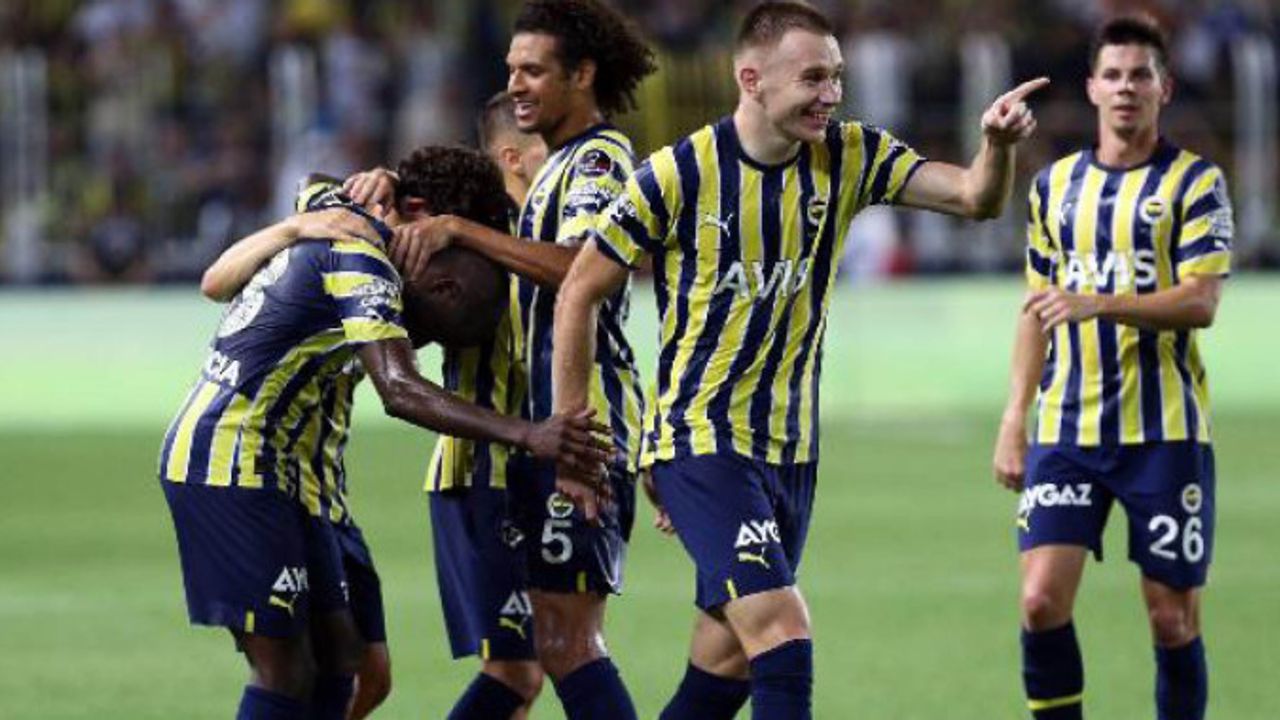 Fenerbahçe 323 gün sonra lider