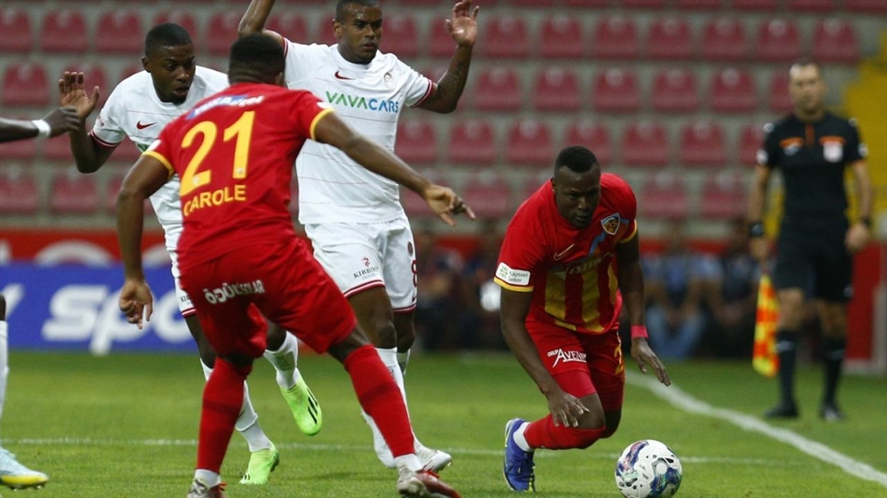 Yukatel Kayserispor sahasında Fraport TAV Antalyaspor'u yendi
