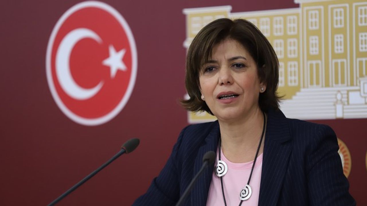 HDP'li Beştaş: "Kimseyle bakanlık pazarlığına girmedik"