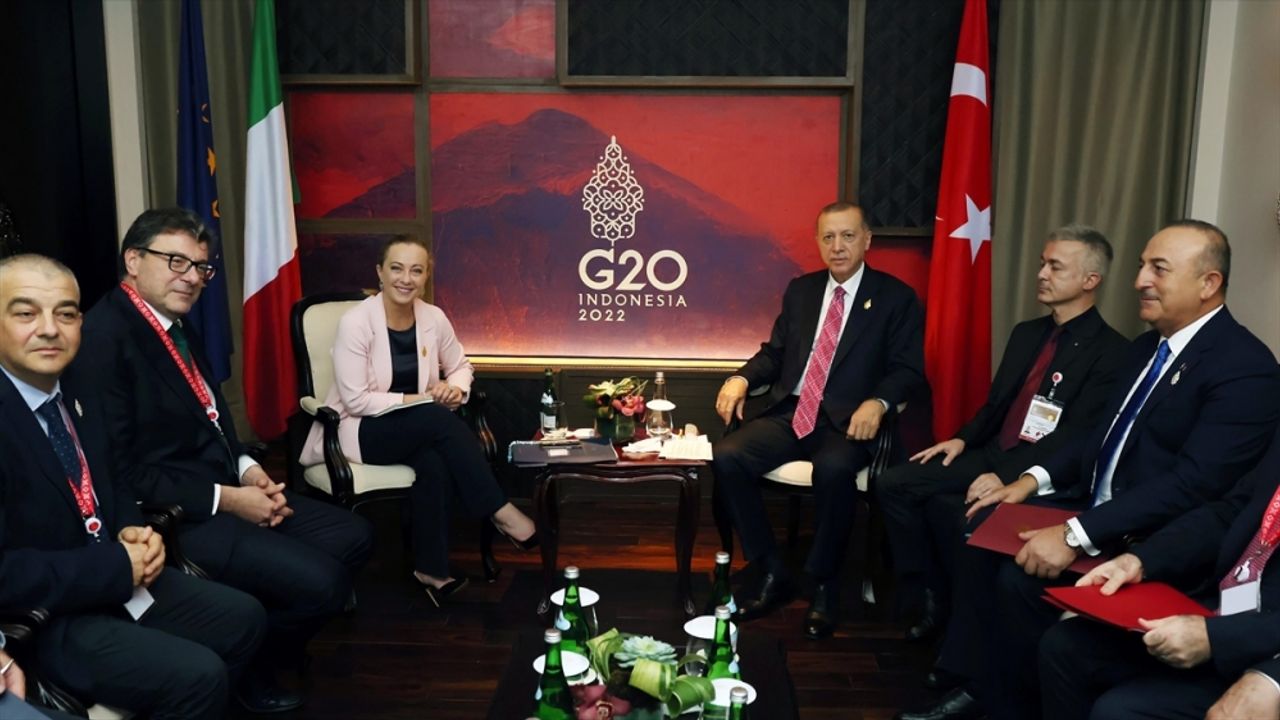 Erdoğan, İtalya Başbakanı Meloni ile bir araya geldi