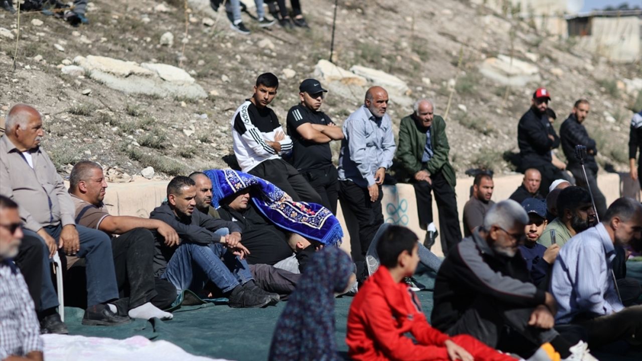 Filistinliler, İsrail'in "sahte mezarlarını" protesto etti