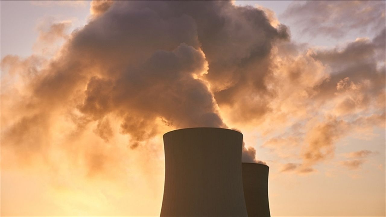 İsveç'in nükleer santralinde elektrik üreten reaktör durduruldu