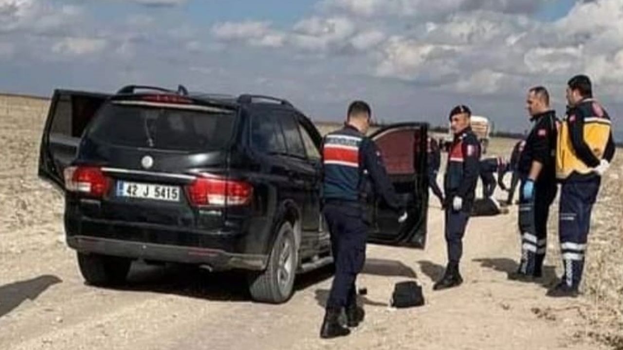 Konya'da bir çift otomobilde ölü bulundu