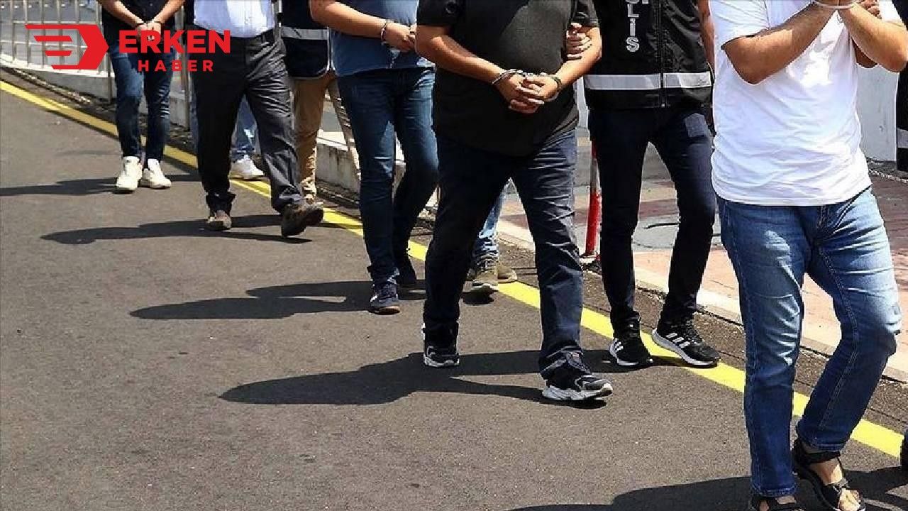 İzmir merkezli FETÖ operasyonunda 5 tutuklama