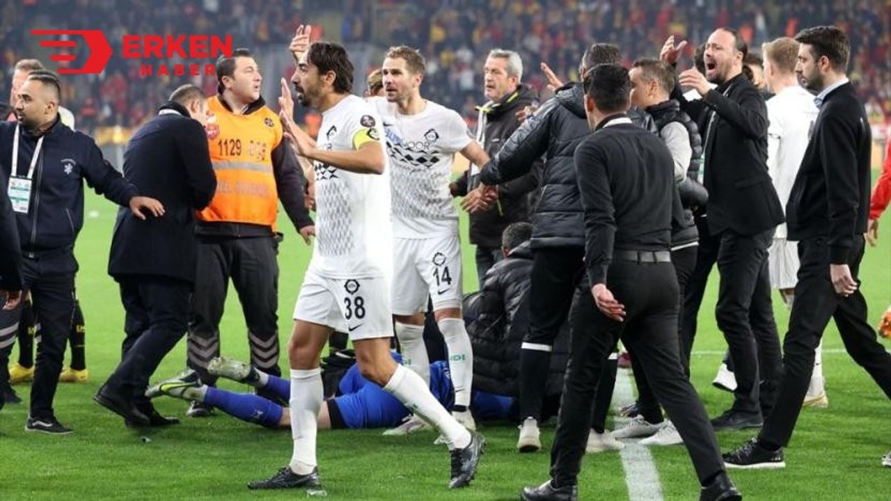 Göztepe-Altay maçı kalecinin darp edilmesi nedeniyle tatil edildi