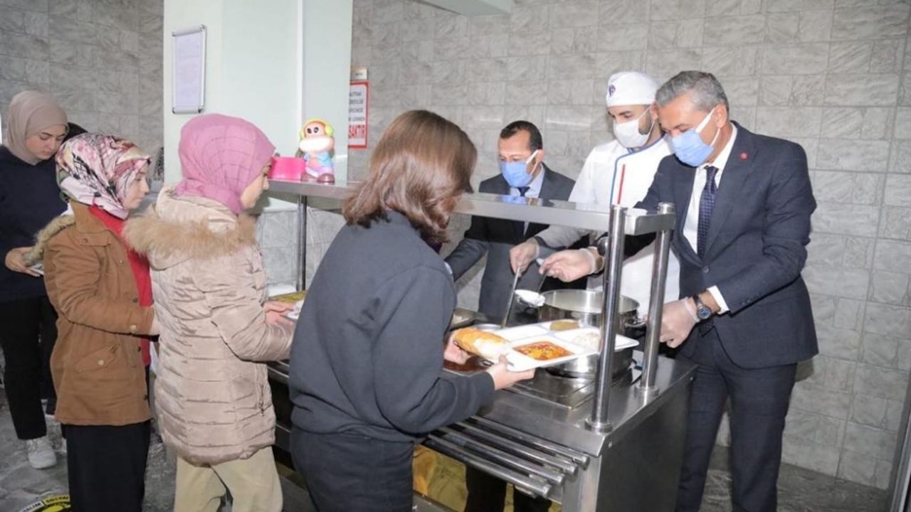 Gaziantep'te 52 bin öğrenciye ücretsiz yemek veriliyor