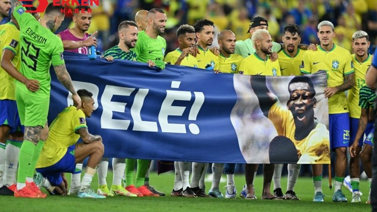 Brezilyalı futbolcular galibiyeti Pele'ye armağan etti