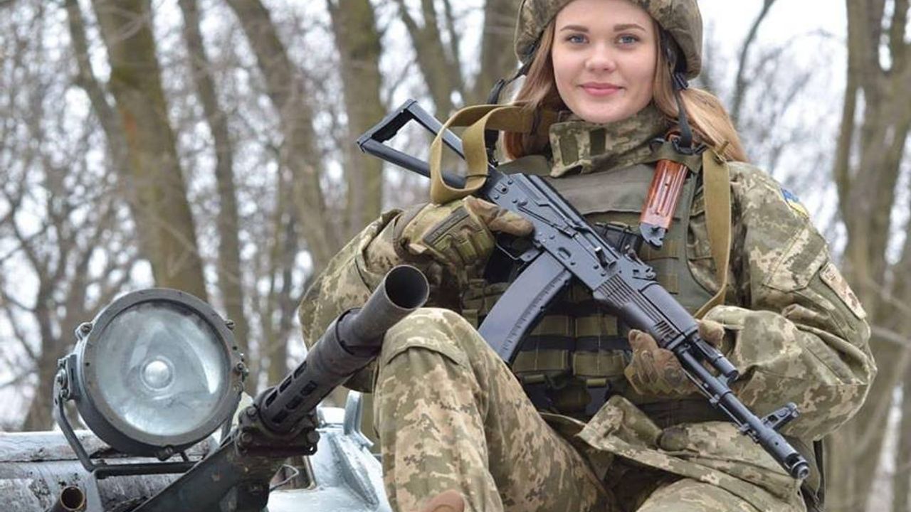 Danimarka'da kadınlar da askerlik yapacak
