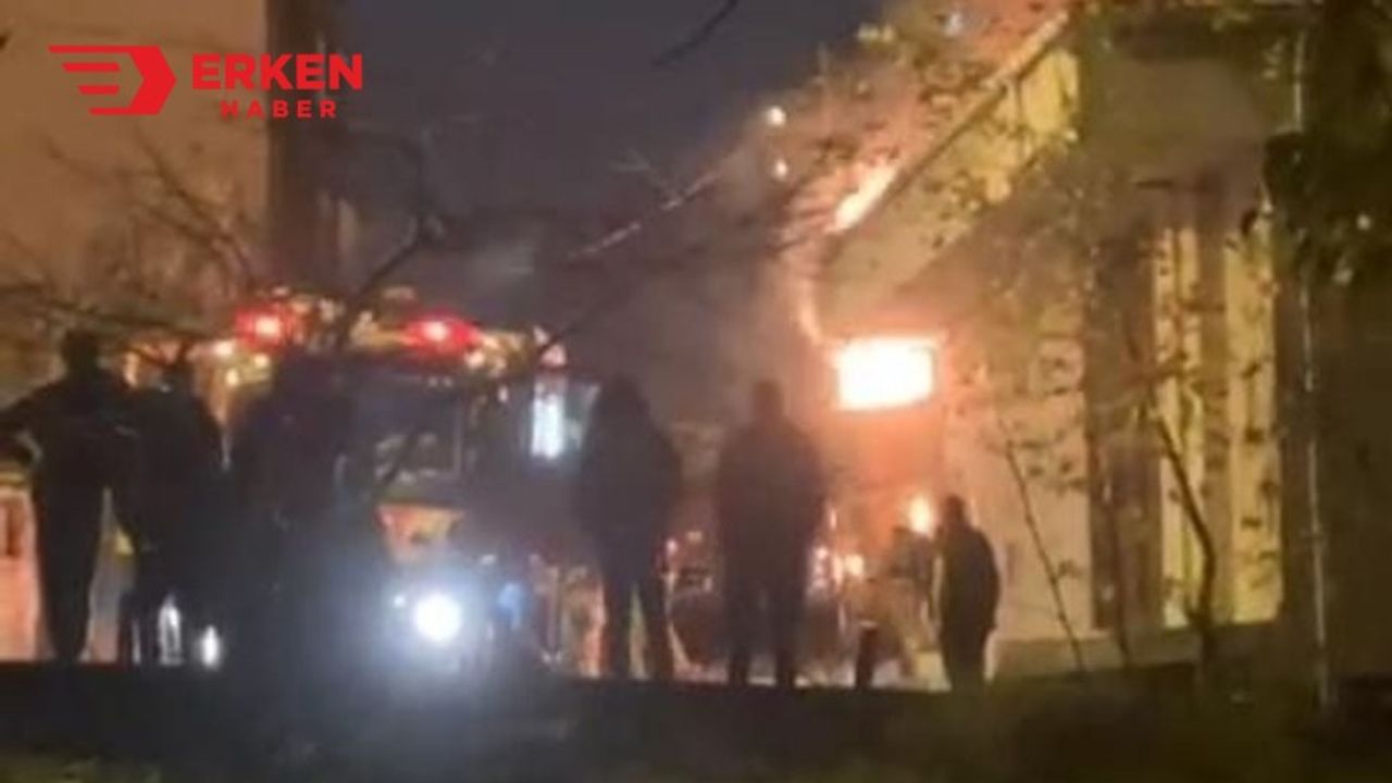 Ümraniye'de iş yerinde yangın ekipler müdahale ediyor