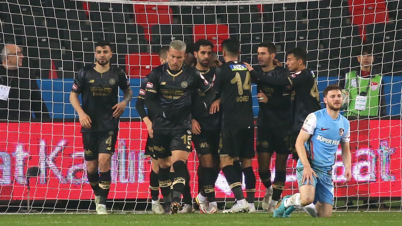 Gaziantep, Konyaspor'u yenerek çeyrek finale yükeldi