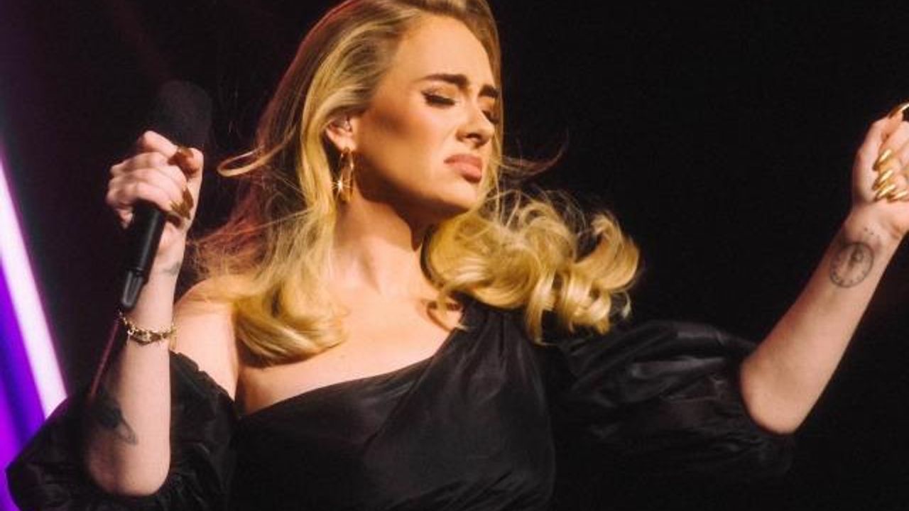 Dünyaca ünlü şarkıcı Adele korkuttu