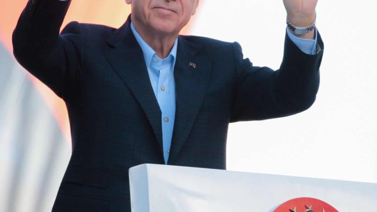 Cumhurbaşkanı Erdoğan, Kumluca'da vatandaşlara hitap etti