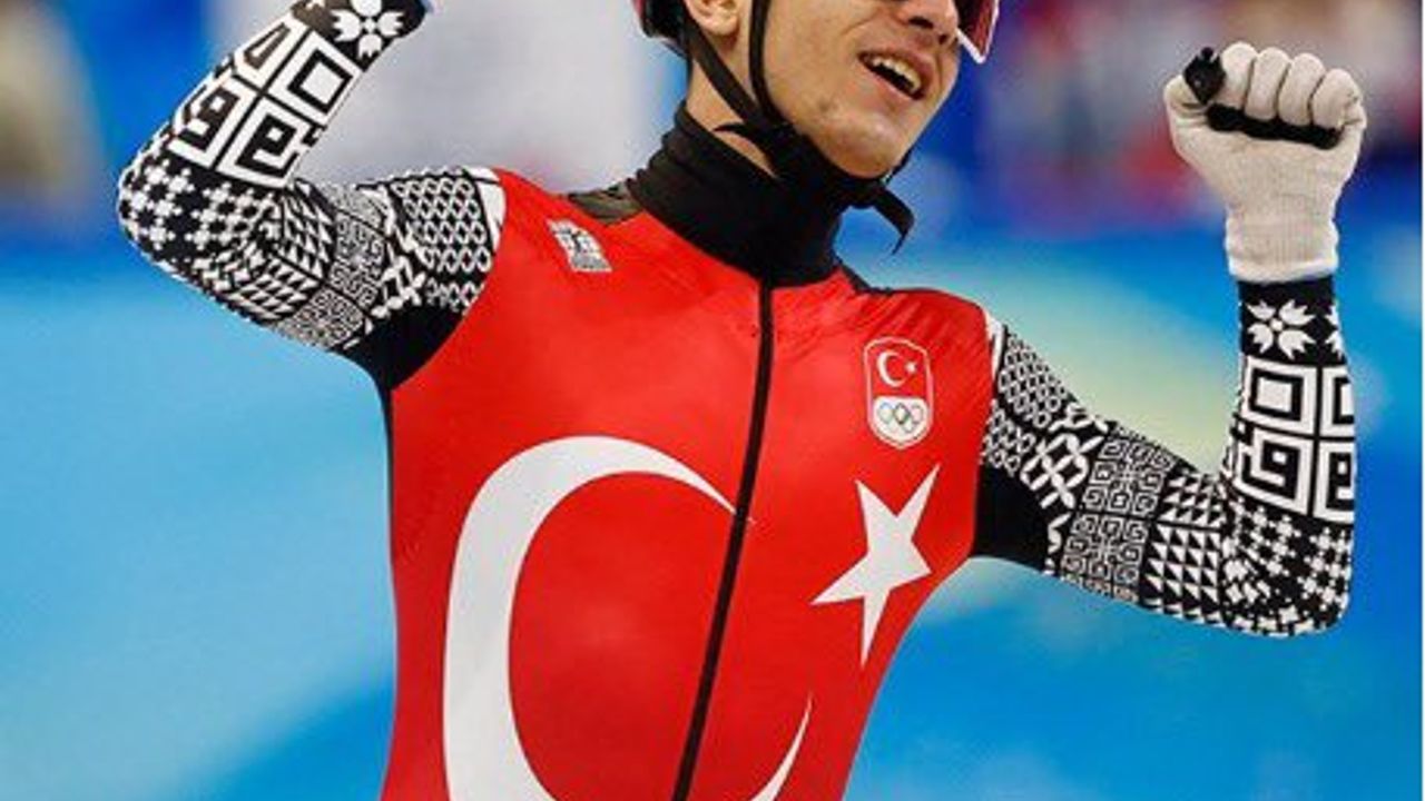 Furkan Akar, sürat pateninde madalya kazanan ilk Türk oldu