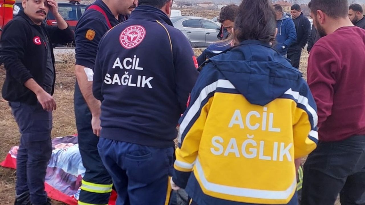 Aksaray'da itfaiye aracı devrildi: 6 yaralı