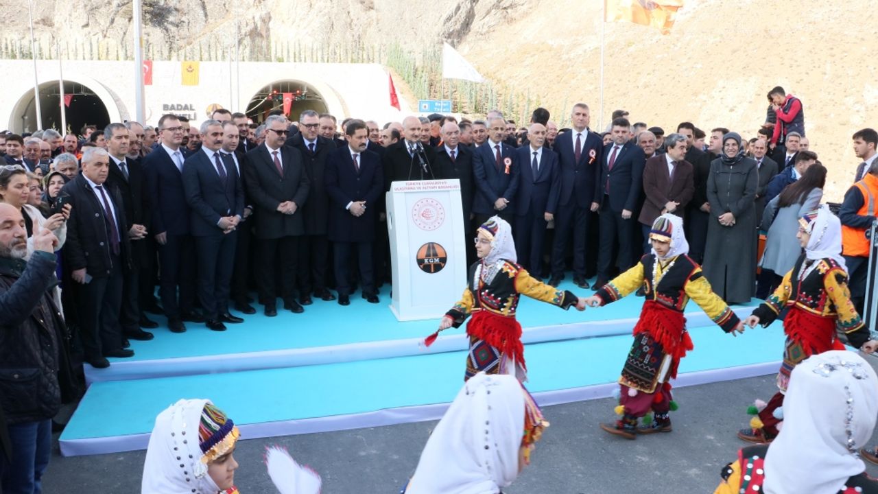Amasya'da Badal Tüneli açıldı