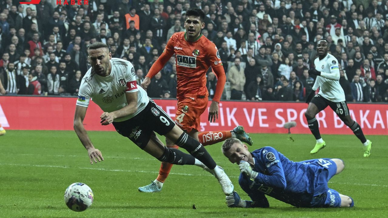 Beşiktaş, Alanyaspor'u 3-0 yendi