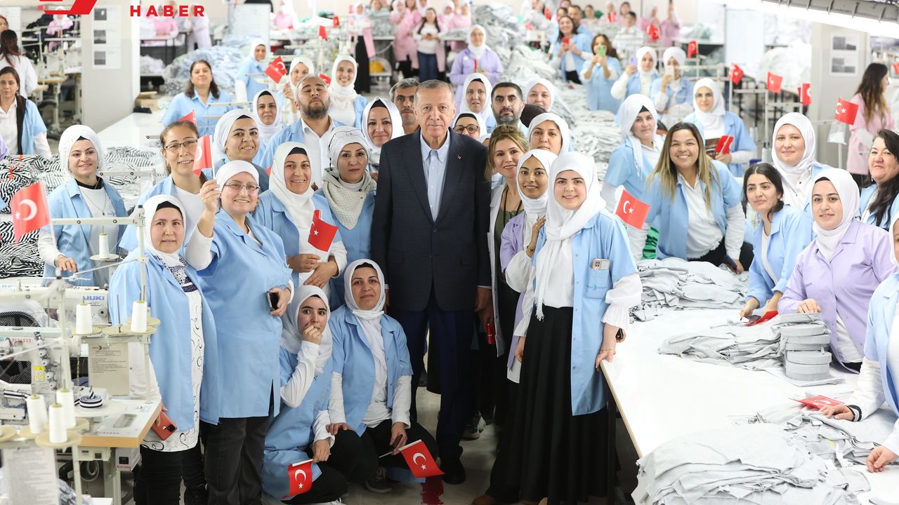 Cumhurbaşkanı Erdoğan, kadın işçilerle buluştu