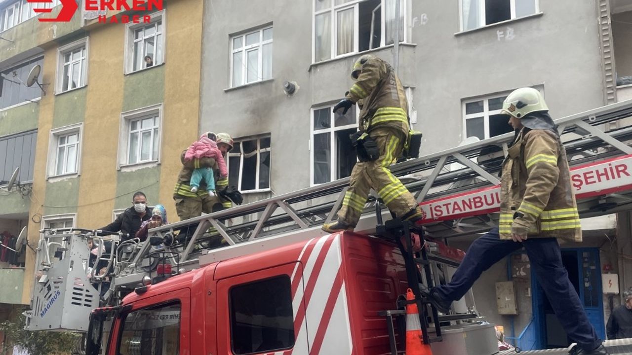 İstanbul’da apartmanda çıkan yangında  10 kişi kurtarıldı