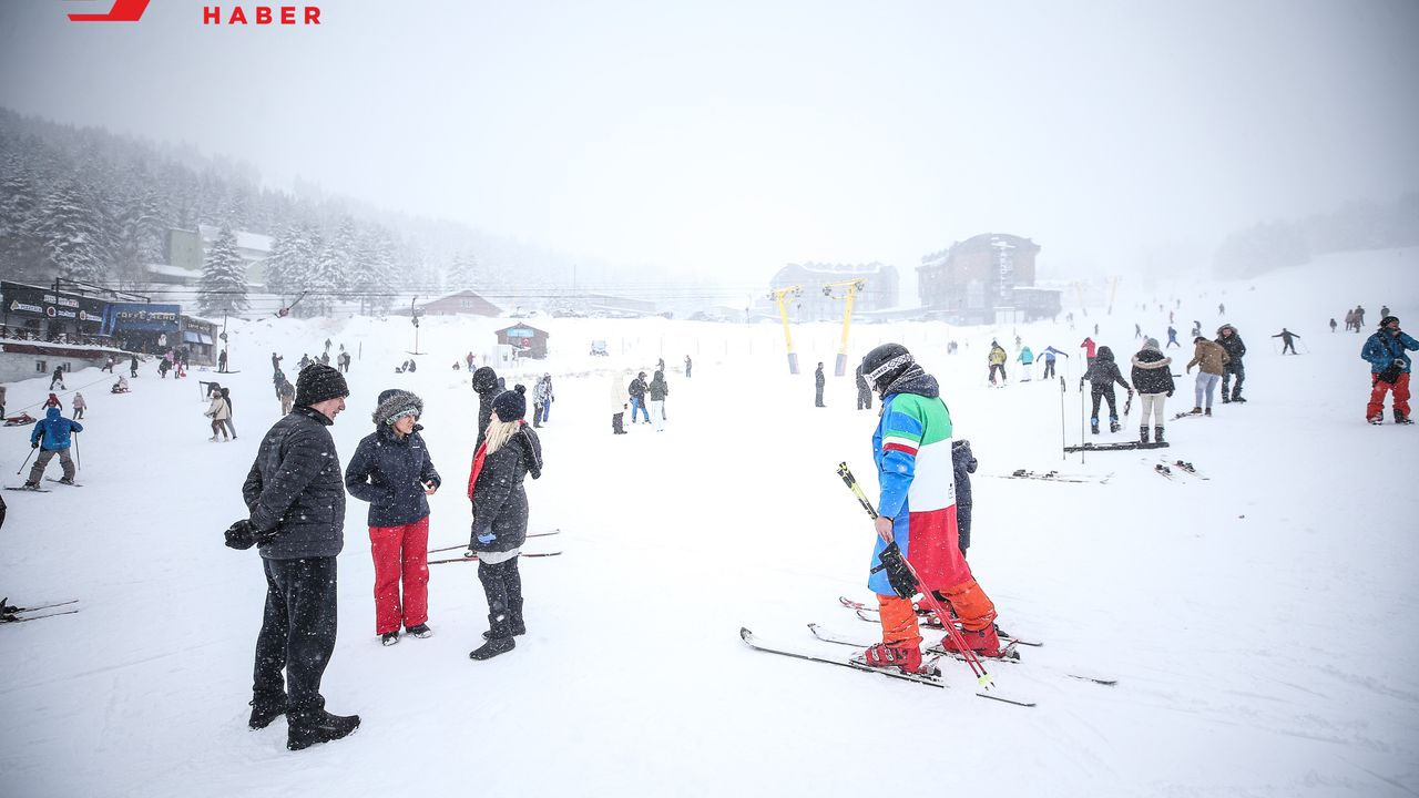 Uludağ'da kayak sezonu açıldı