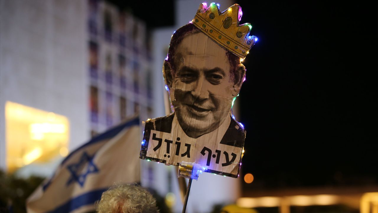 İsrailliler, Netanyahu'ya karşı ayaklandı