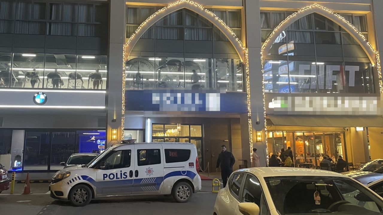 Sakarya'da bir kişi otel odasında ölü bulundu