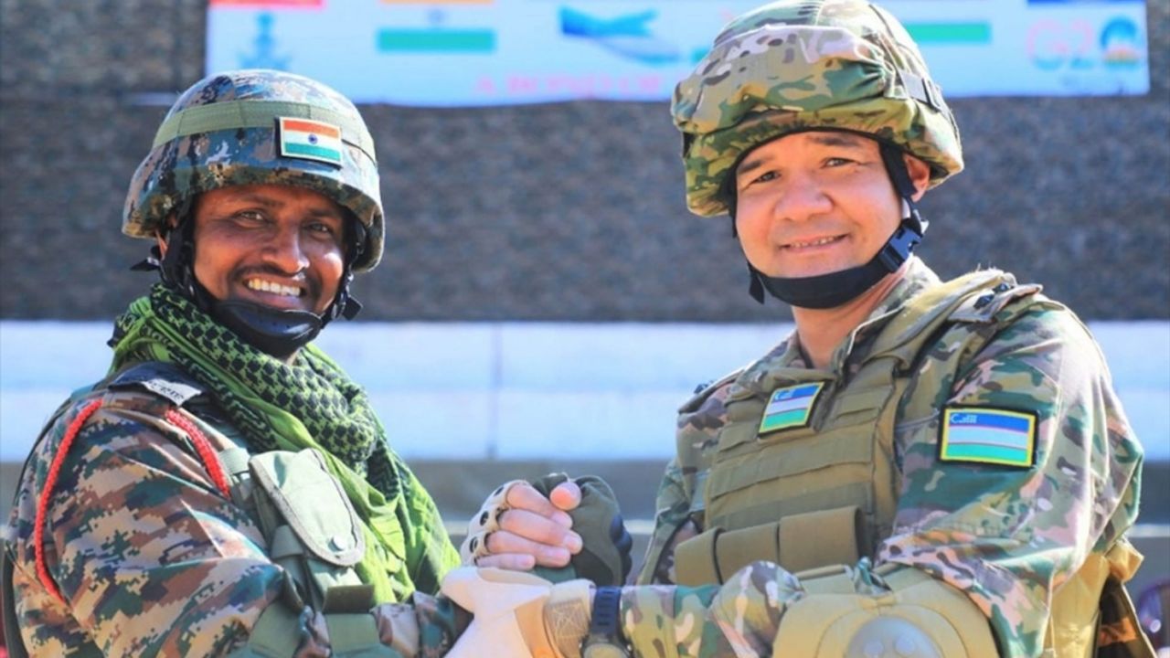 Özbek-Hint ortak askeri tatbikatı başladı