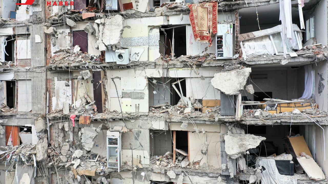 Depremde can kaybı 44 bin 218'e yükseldi