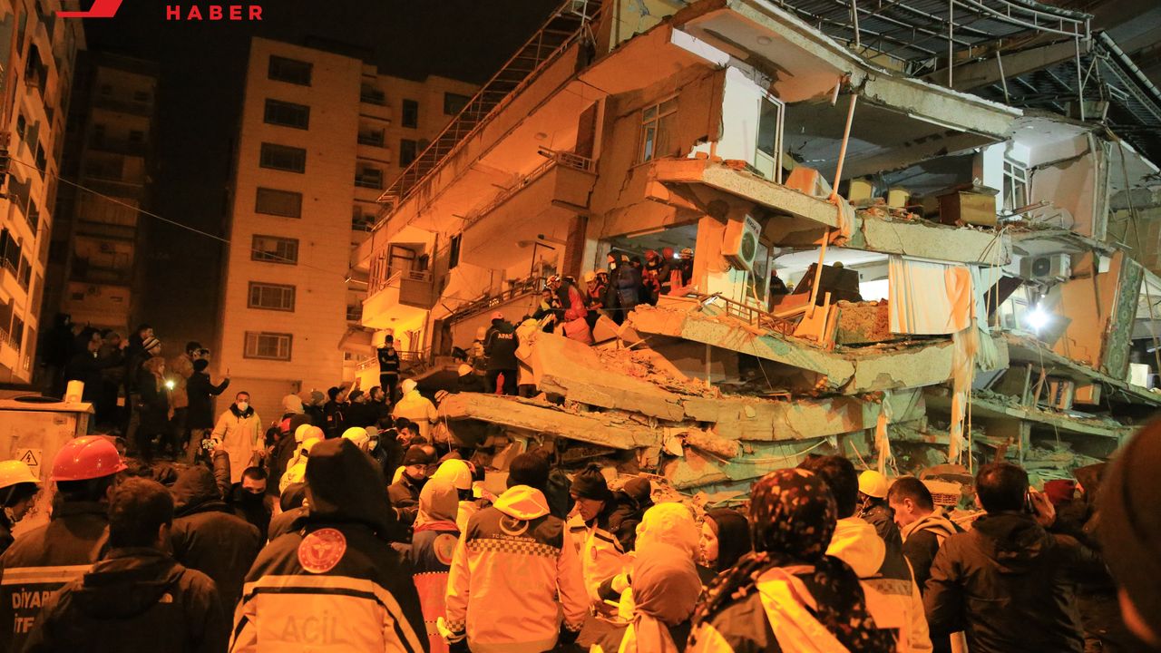 Diyarbakır'da 8 kişilik ailesini kurtaran Rüzgar öldü
