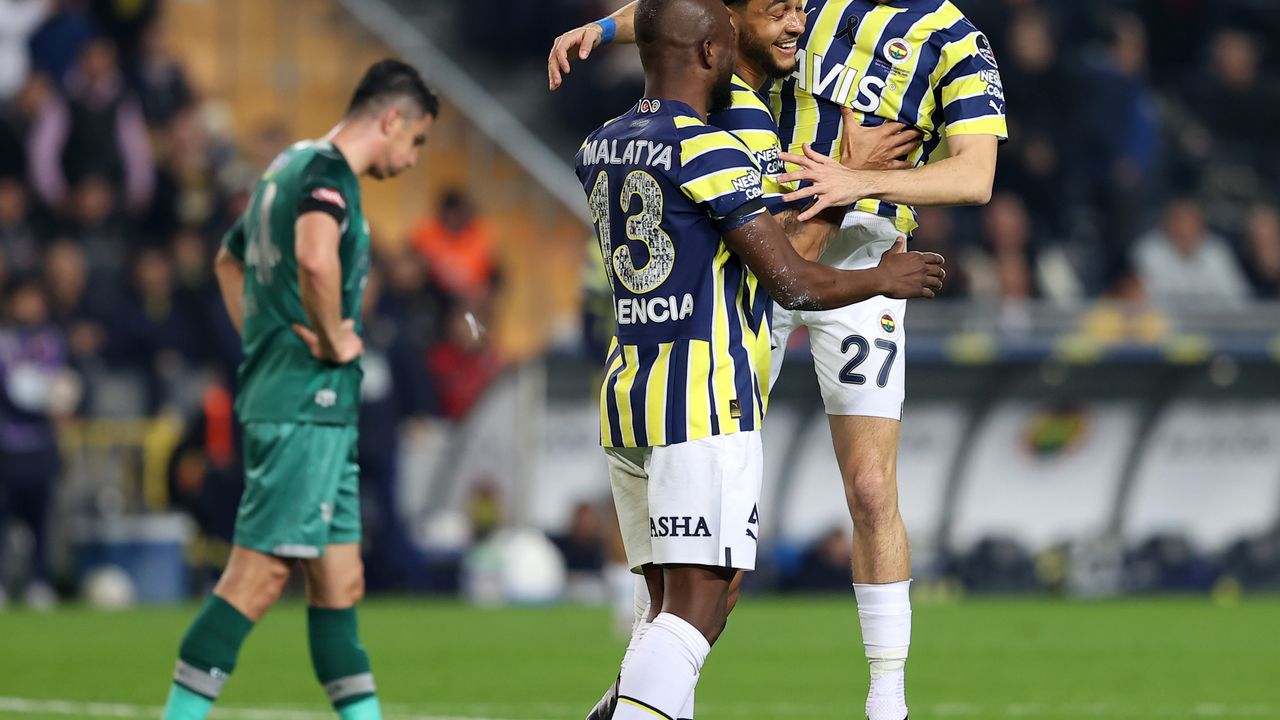 Fenerbahçe, Konyaspor'u 4-0 yendi
