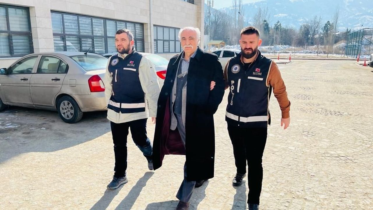 Gaziantep'teki Pamukoğlu Sitesinin mühendisi yakalandı