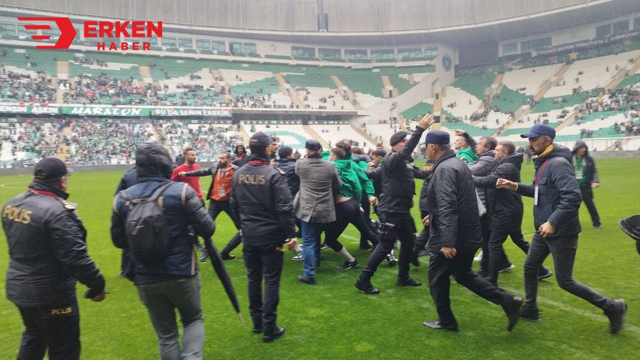 Provokasyon sahaya yansıdı Amedspor maçı iptal edilmedi