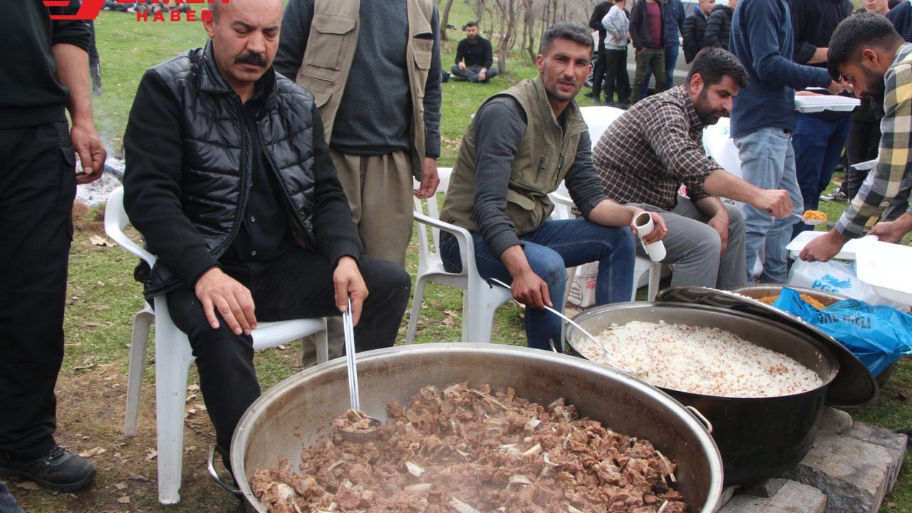 Şırnaklı'lar 5 asırlık gelenekle Balveren'de buluştu