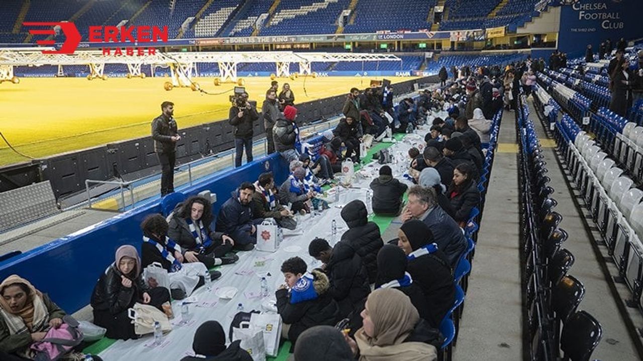 Premier Lig'de ilk; Chelsea, stadında iftar verdi