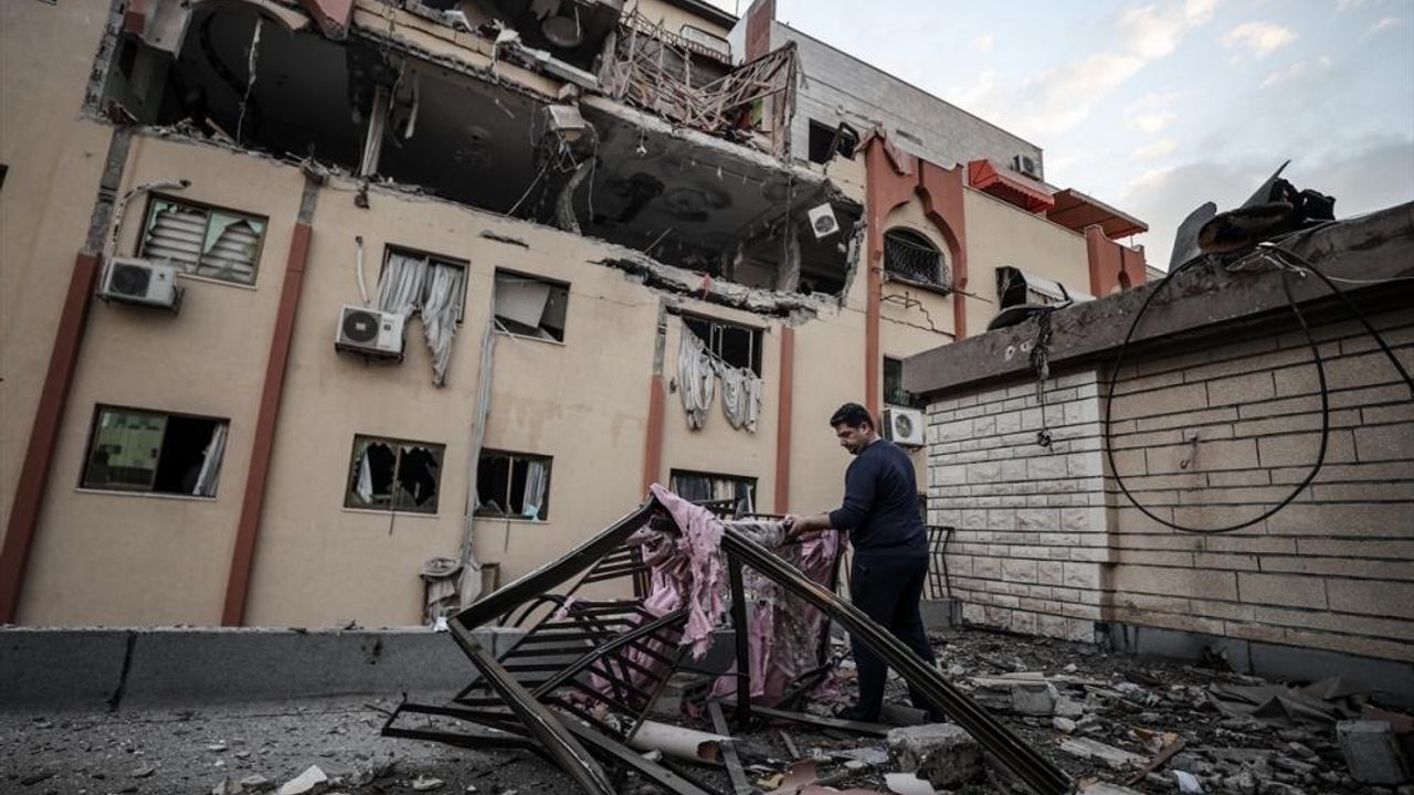 İsrail, Gazze'ye saldırdı: 12 ölü