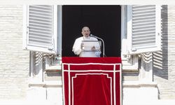 Papa'dan Rusya'ya "Şiddeti durdurun"