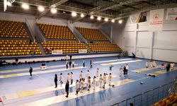 Eskrimde Kılıç Türkiye Şampiyonası Ankara'da başladı