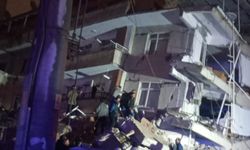 Diyarbakır'da 17 bina çöktü, enkaz altından yardım çağrısı
