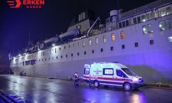 Yaralı depremzedeler gemiyle Mersin'e götürüldü