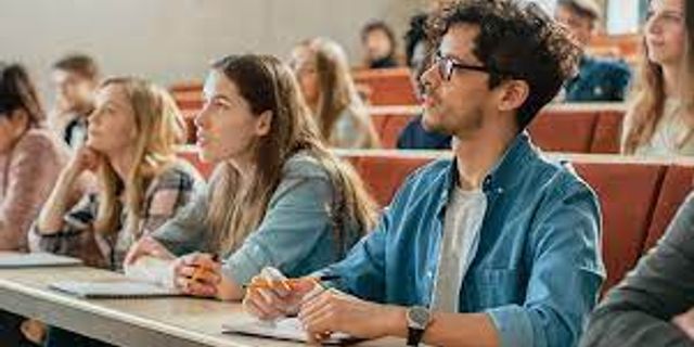 Elektronik kayıt yaptırıp tekrar üniversiteye gidilmeli mi?