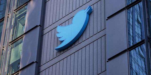 Twitter'a siyasi baskı iddiası